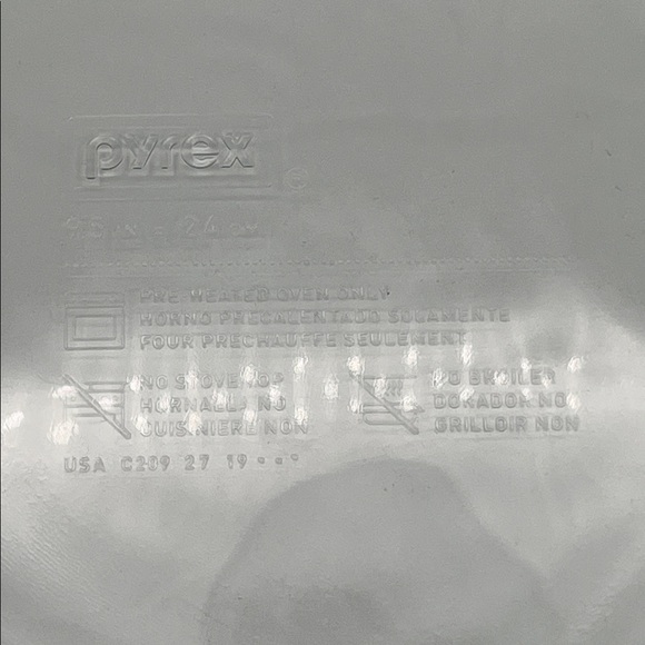 Pyrex # 209 Clear Glass Deep Dish 9.5" Scalloped Fluted Edge Pie Plate - Picture 3 of 6